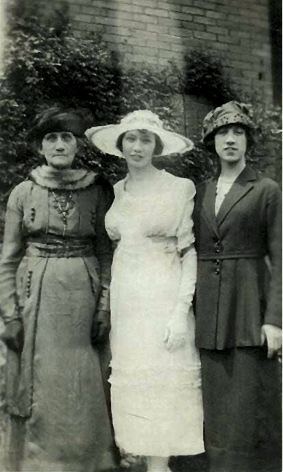 Alice O'Brien and her daughters