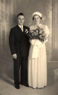 Fife, John Ash & Eleanor